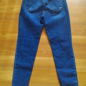 Womens size 9 /27 jeans